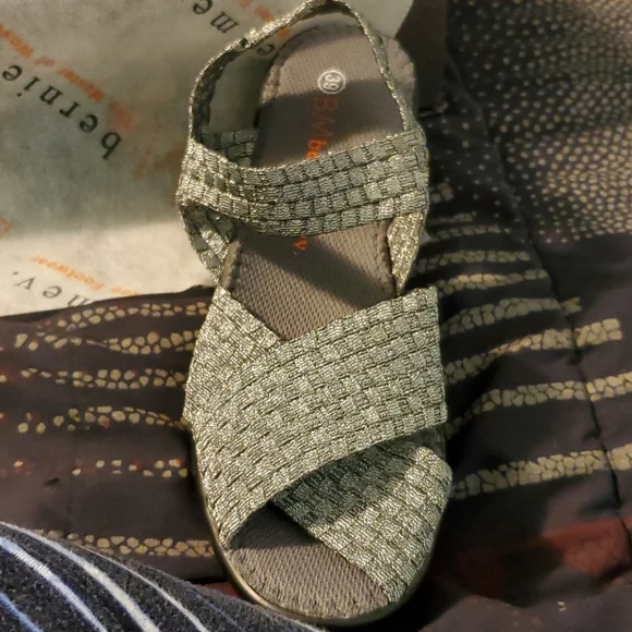 Bernie Mev Woven Wedge shoes - Picture 5 of 7